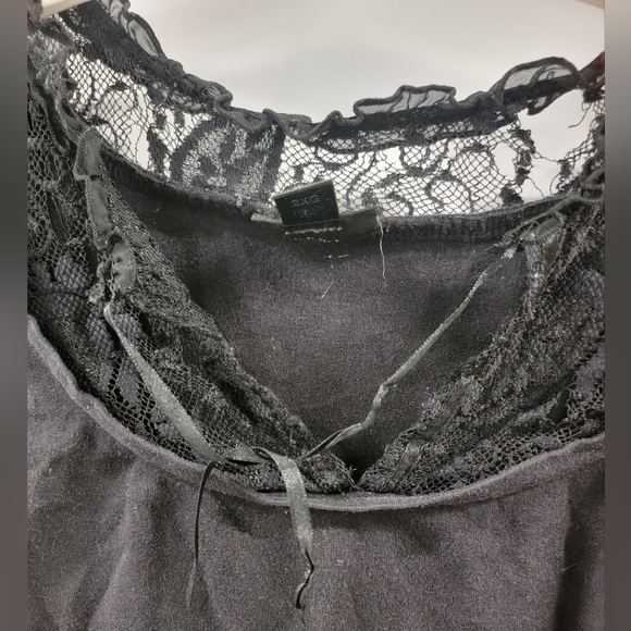 Torrid Hot Topic lace sleeve top - Picture 6 of 7